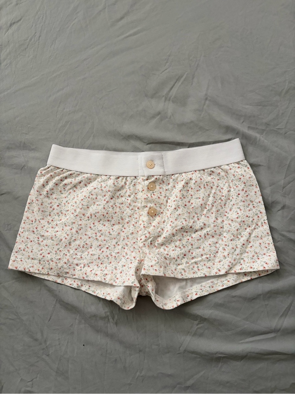 Brandy Melville Cream Floral Elastic-Waist Shorts